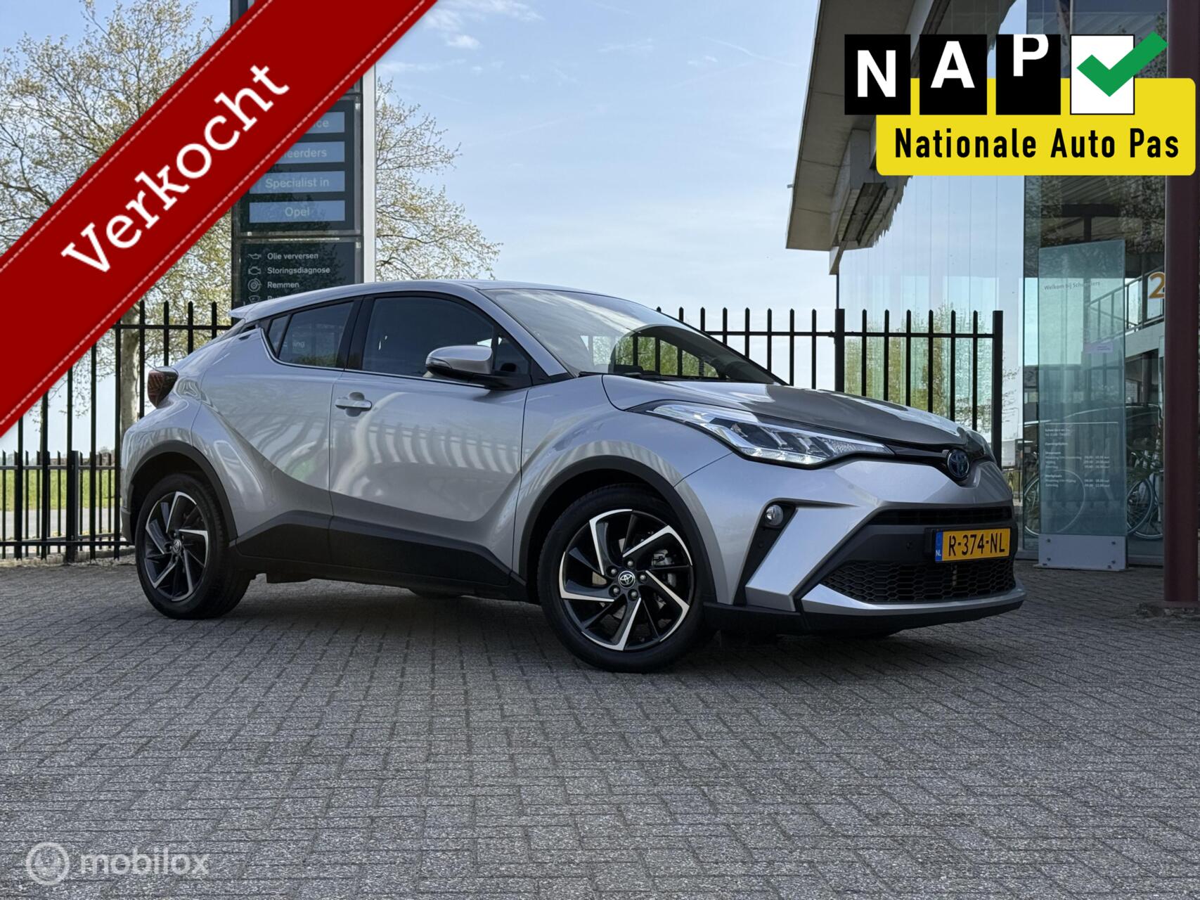 Toyota Toyota C-hr 1.8 Hybrid Dynamic Camera | Carplay | Navigatie 2022 - voorkant