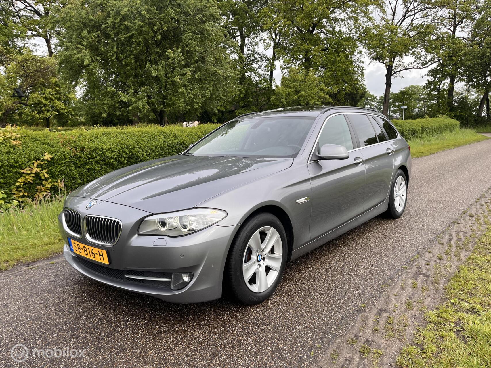 BMW 5er Reihe 525d High Executive 6-Cilinder Pano Leer 2014 - voorkant