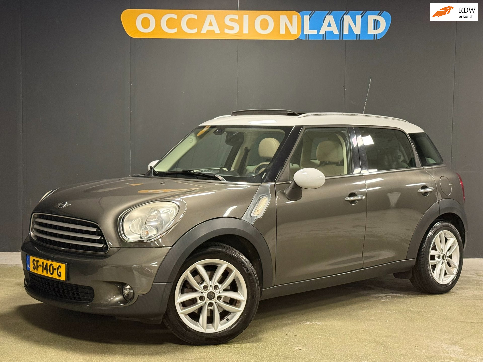Foto van MINI COOPER COUNTRYMAN