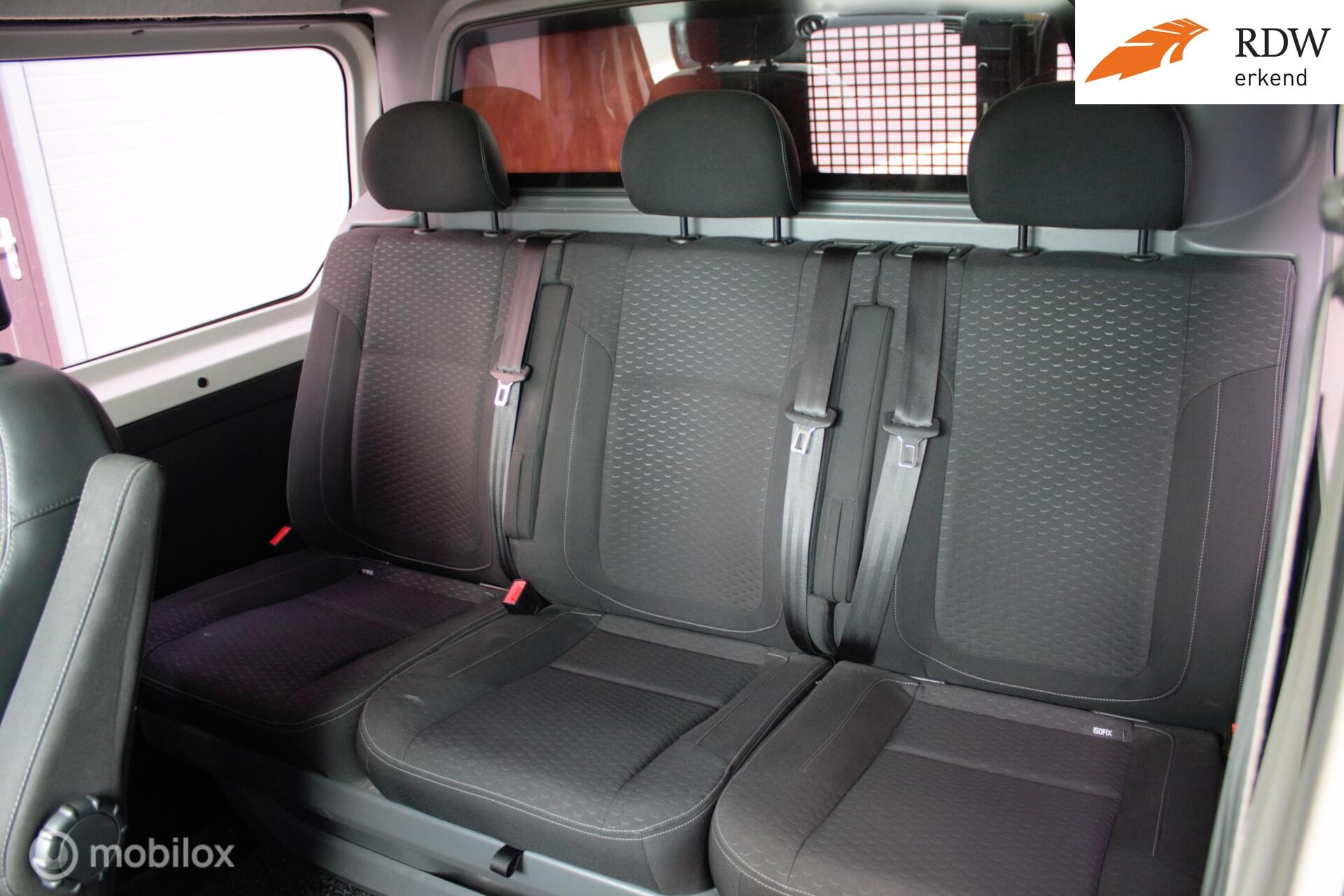 Foto van Opel Vivaro-b