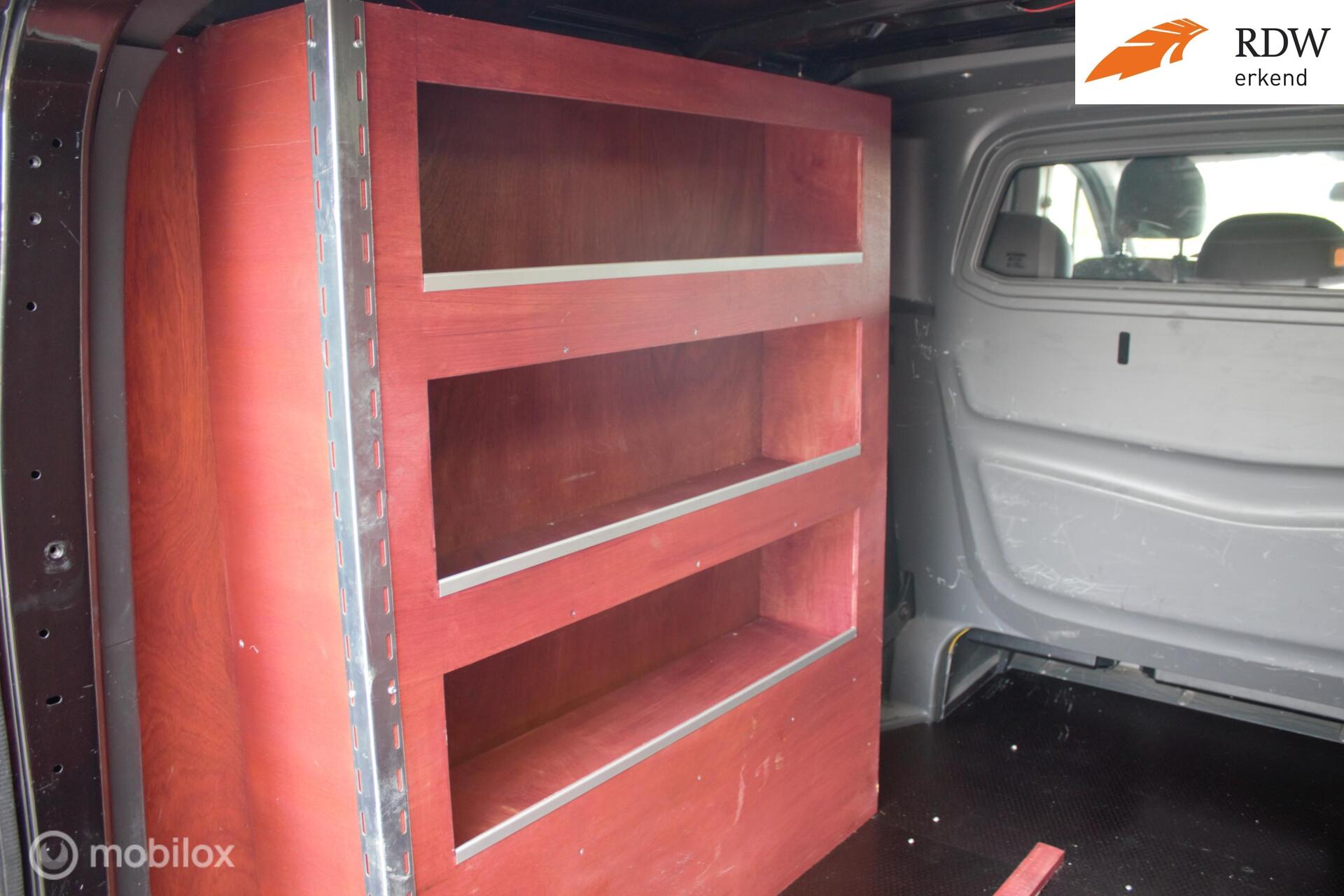 Foto van Opel Vivaro-b