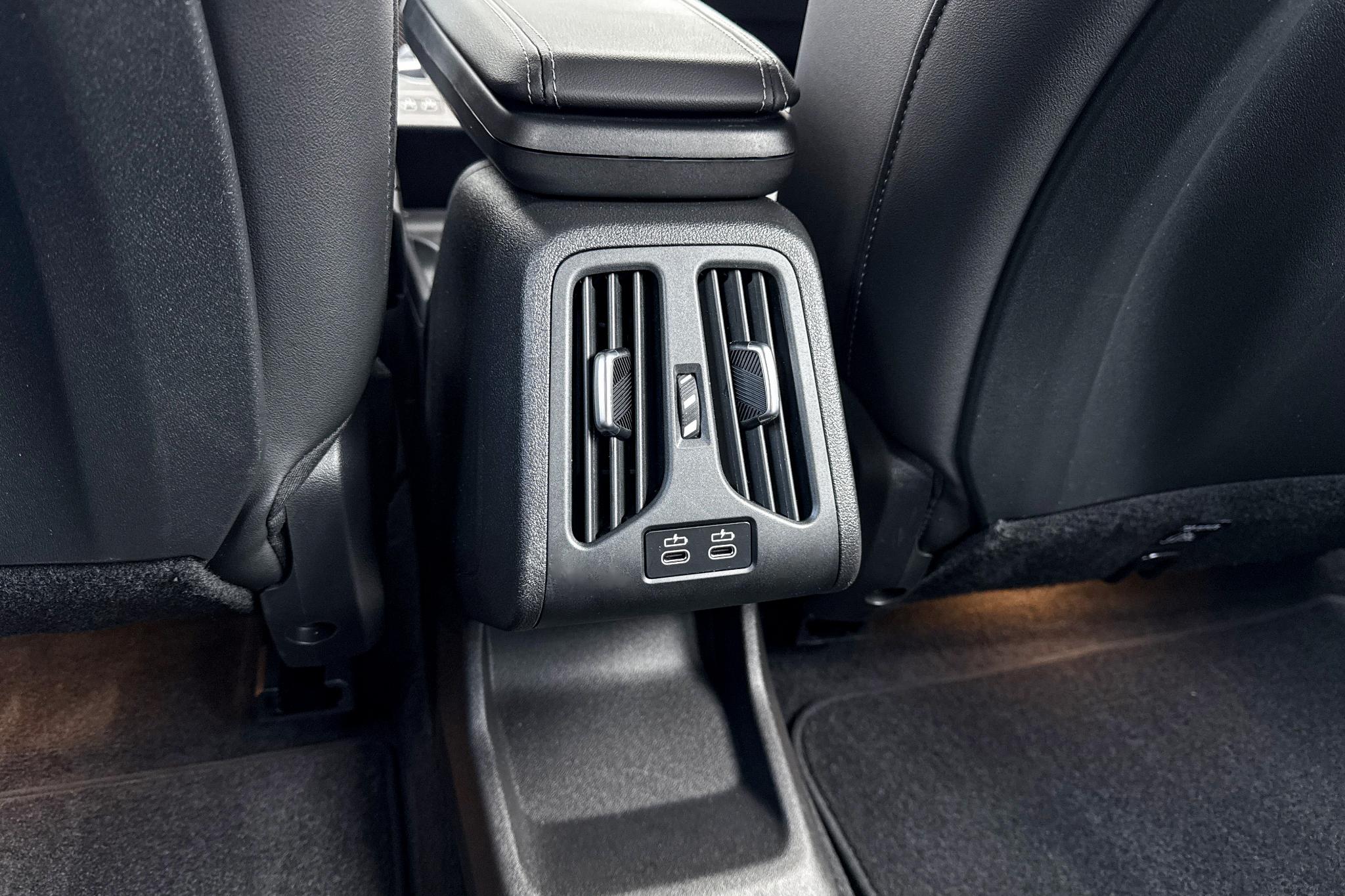 Foto van BMW Ix1 Edrive20