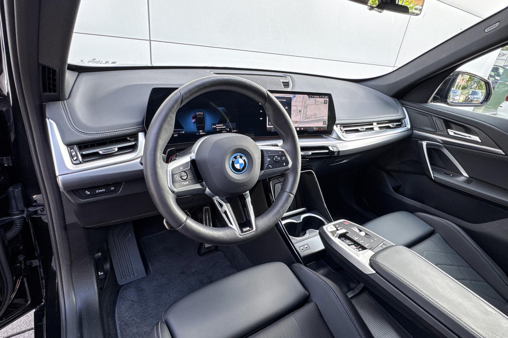 Foto van BMW Ix1 Edrive20