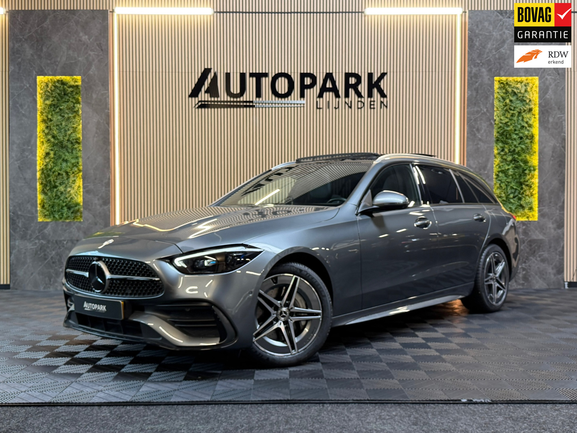 Mercedes-Benz C 300 E 300 e AMG LINE |PANO|360CAM|KEYLESS|CARPLAY|GARANTIE|SFEERVERLICHTING|DEALER ONDERHOUDEN|VOL! 2022 - voorkant