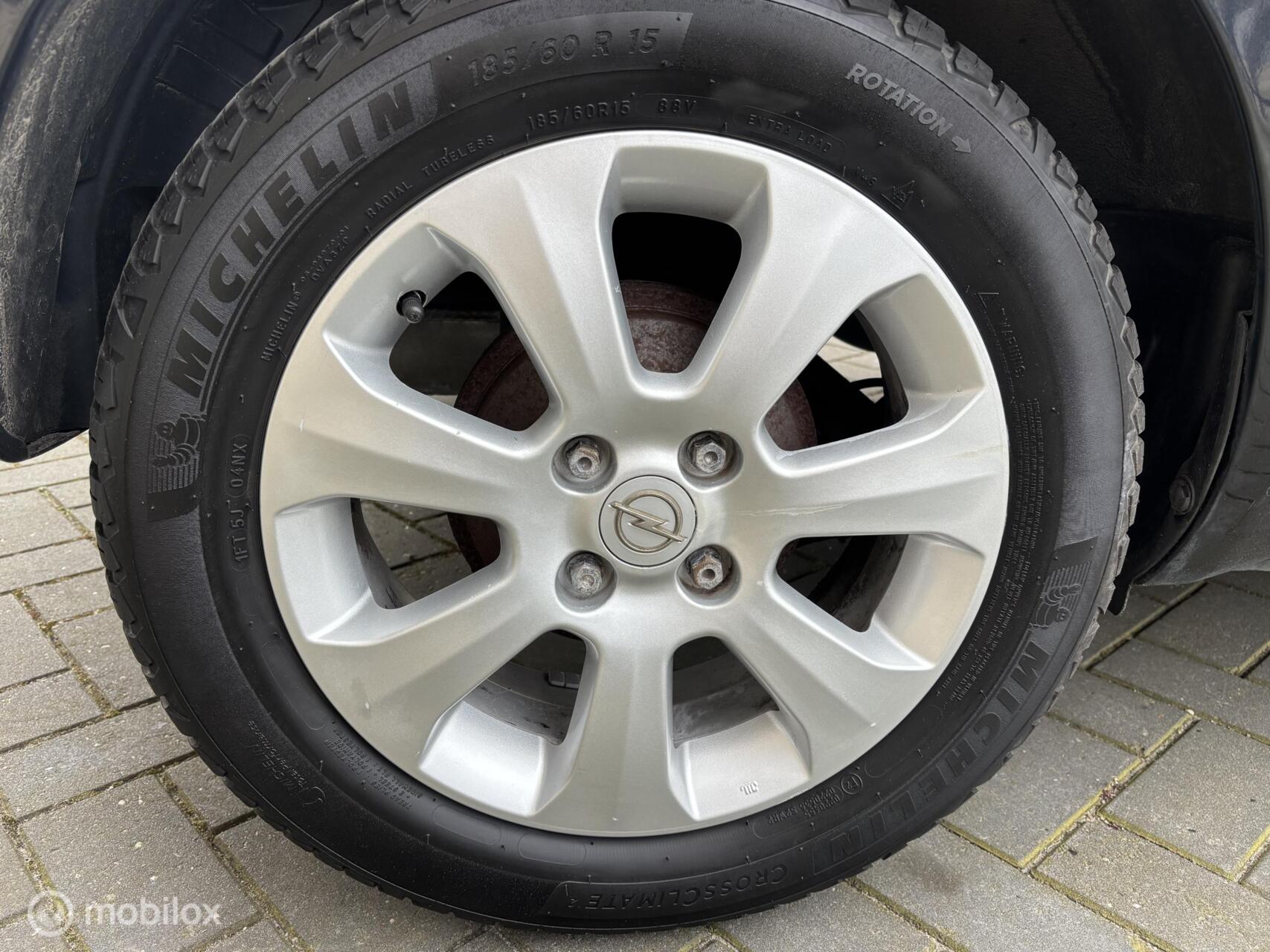 Foto van Opel Agila