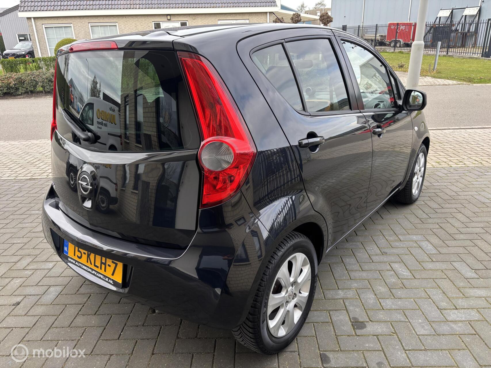 Foto van Opel Agila