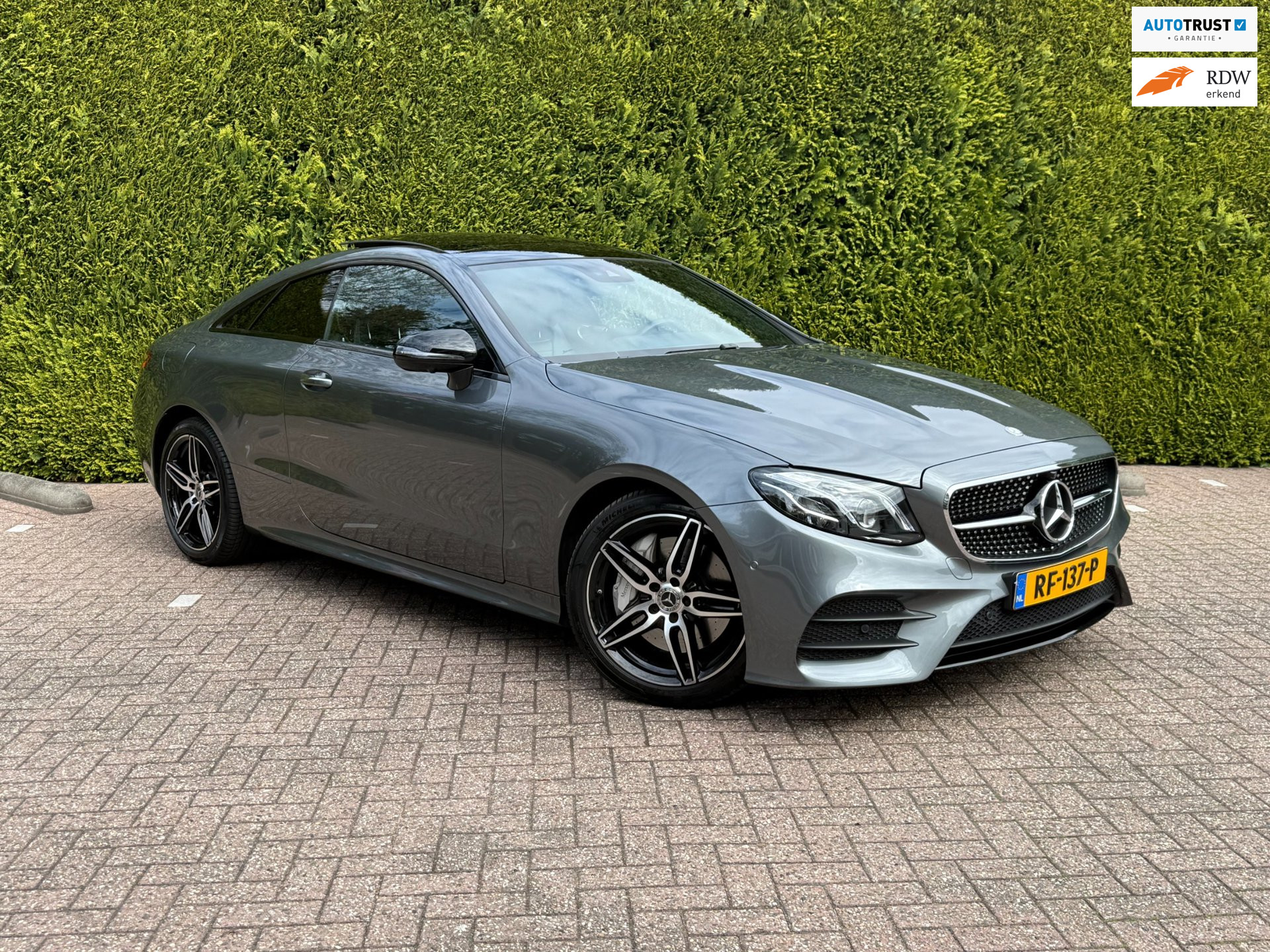 Foto van MERCEDES-BENZ E 300