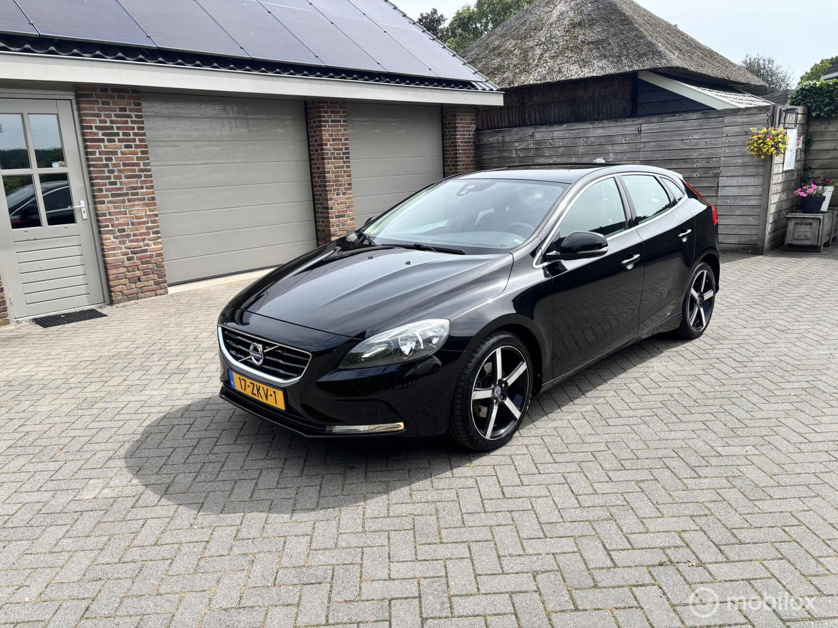 Foto van VOLVO V40