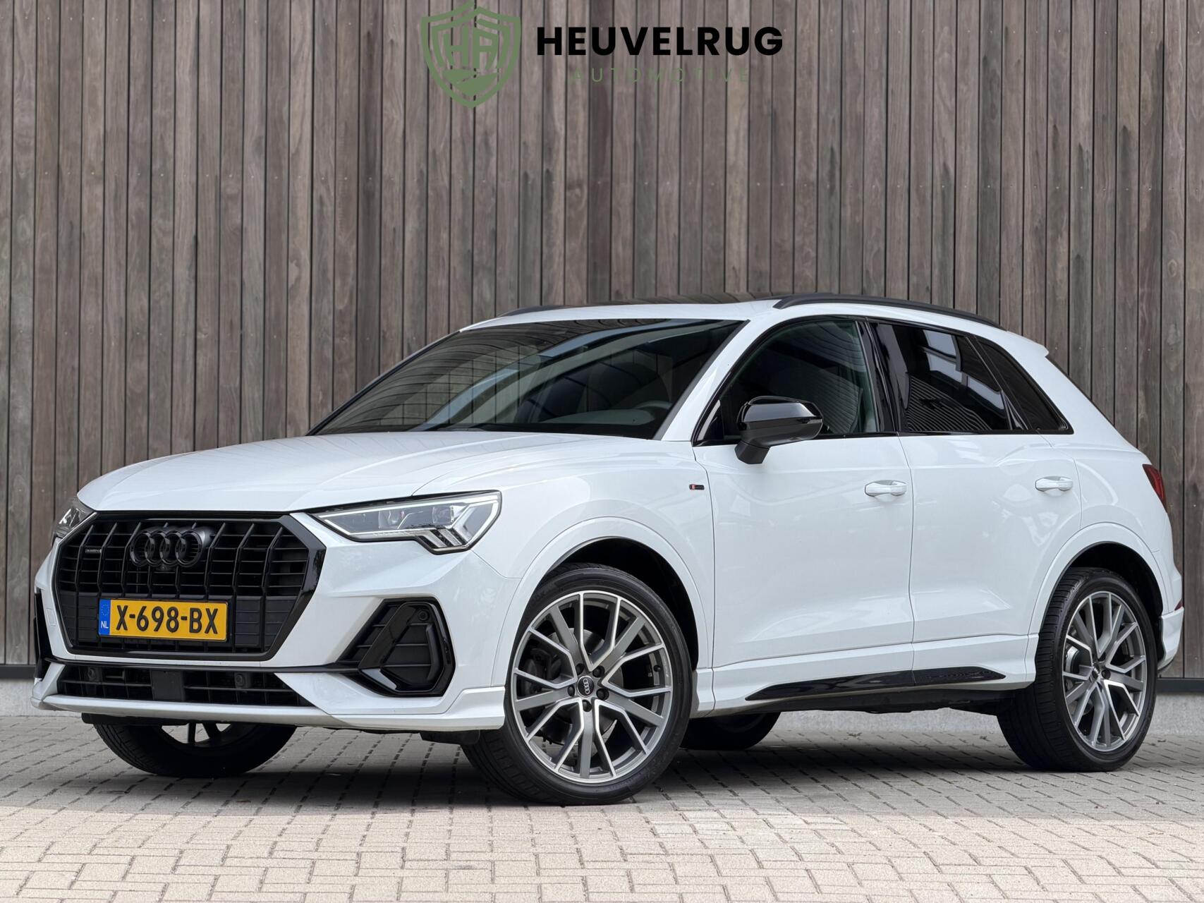 Audi Q3 40 TFSI 190PK quattro S Line edition one | PANO | 360 | LEER | 2019 - voorkant