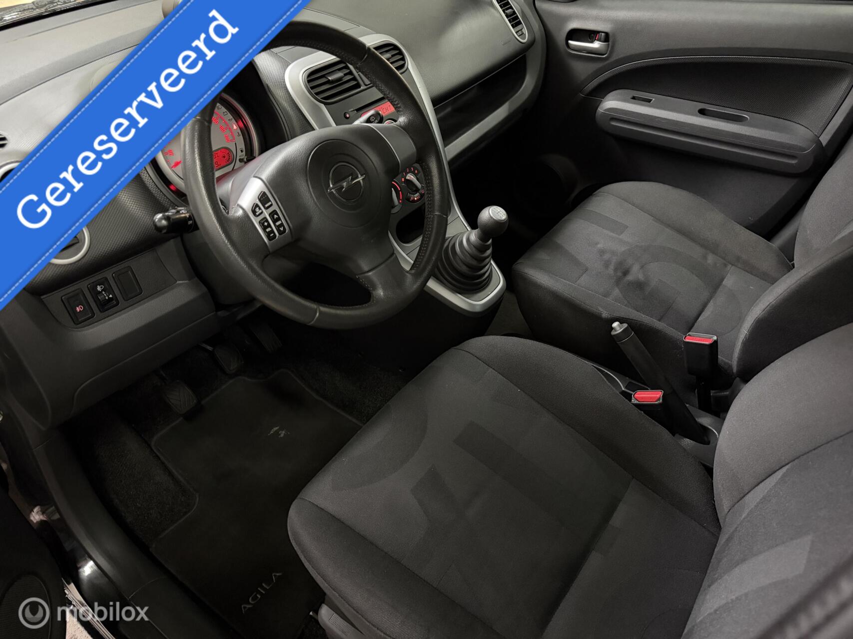 Foto van Opel Agila