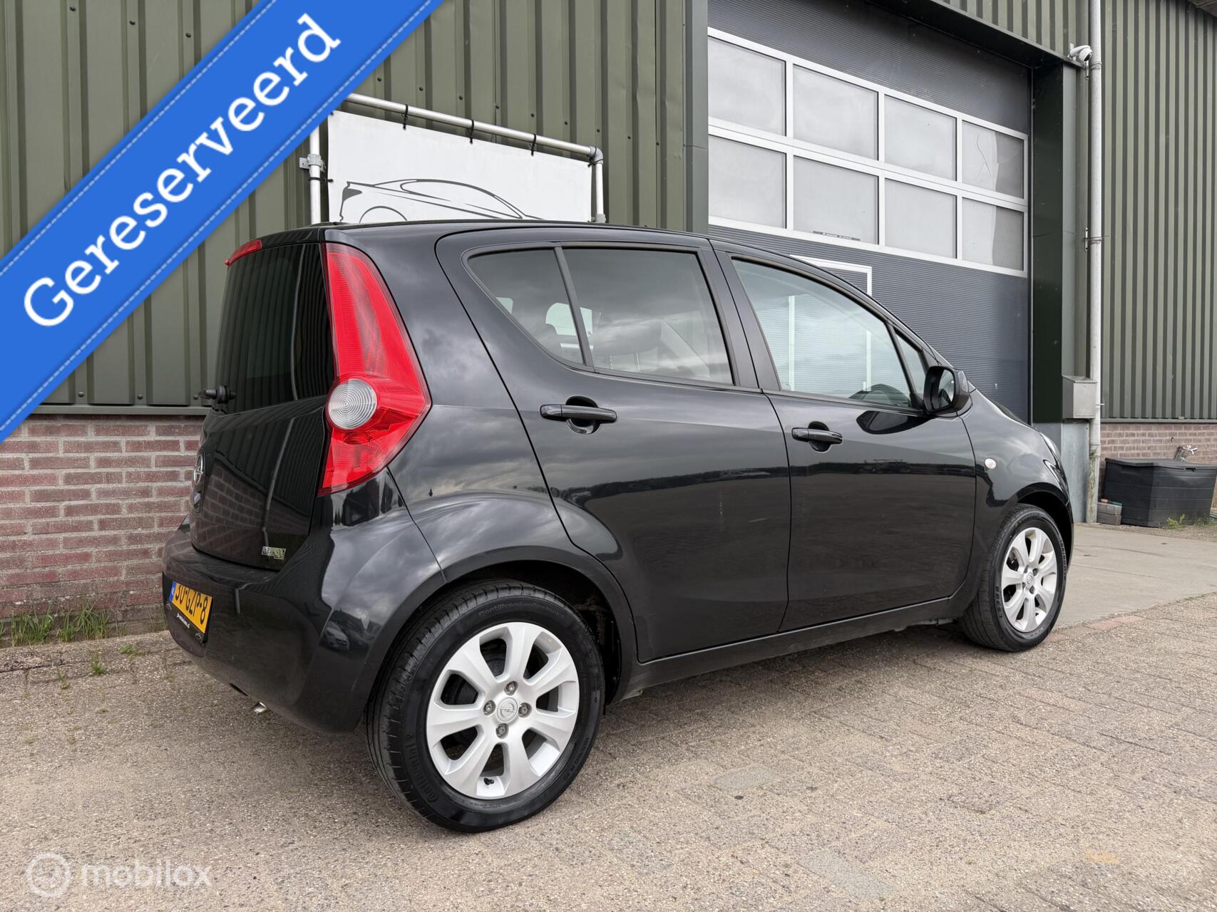 Foto van Opel Agila