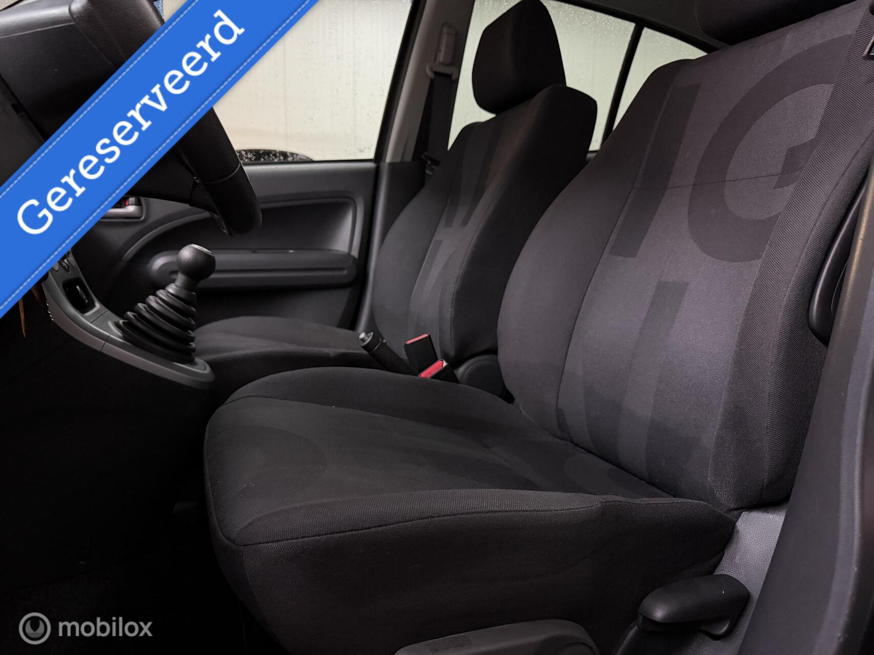 Foto van Opel Agila