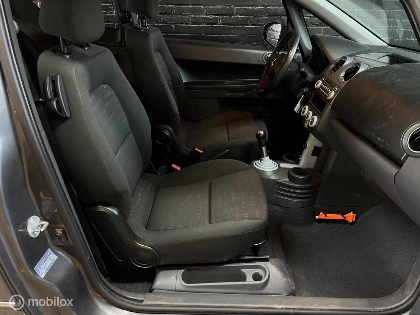 Foto van Mitsubishi Mitsubishi Colt