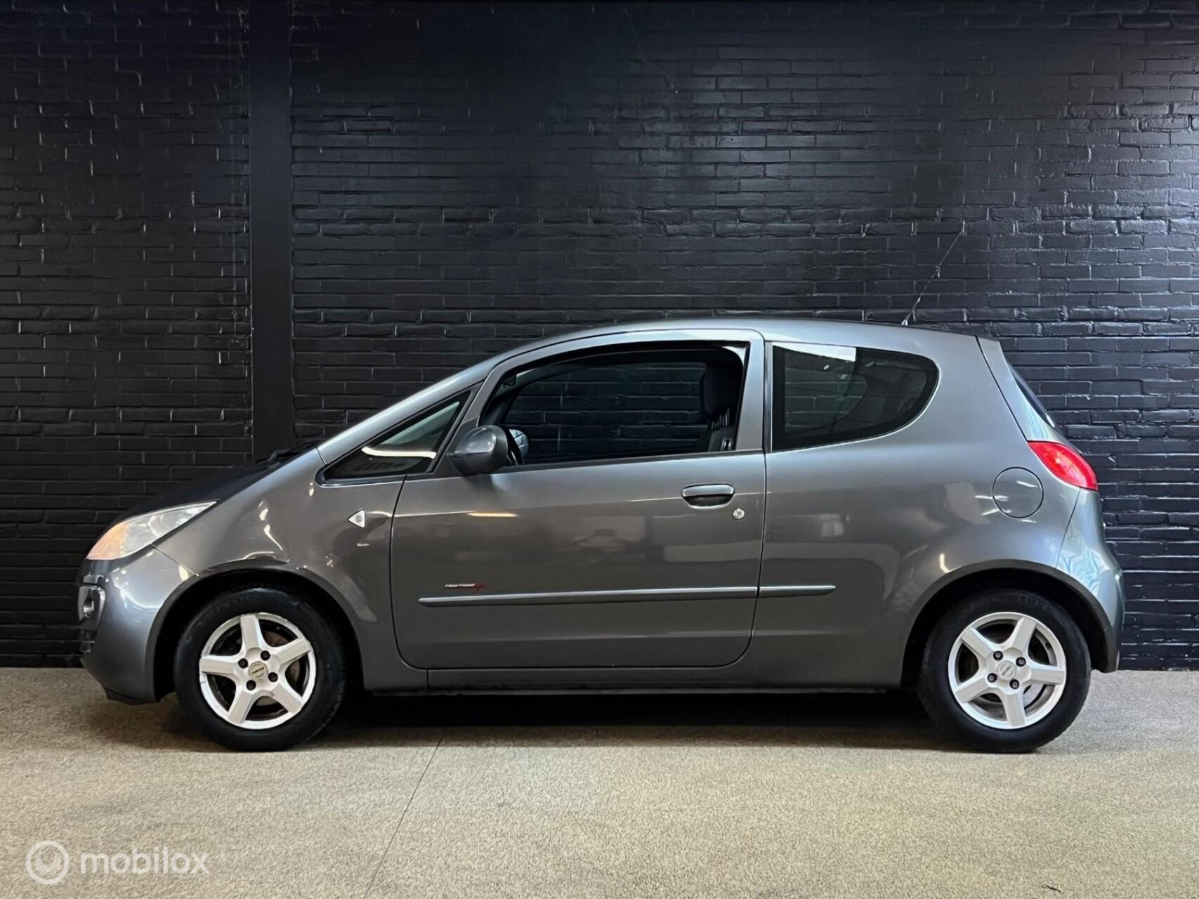 Foto van Mitsubishi Mitsubishi Colt