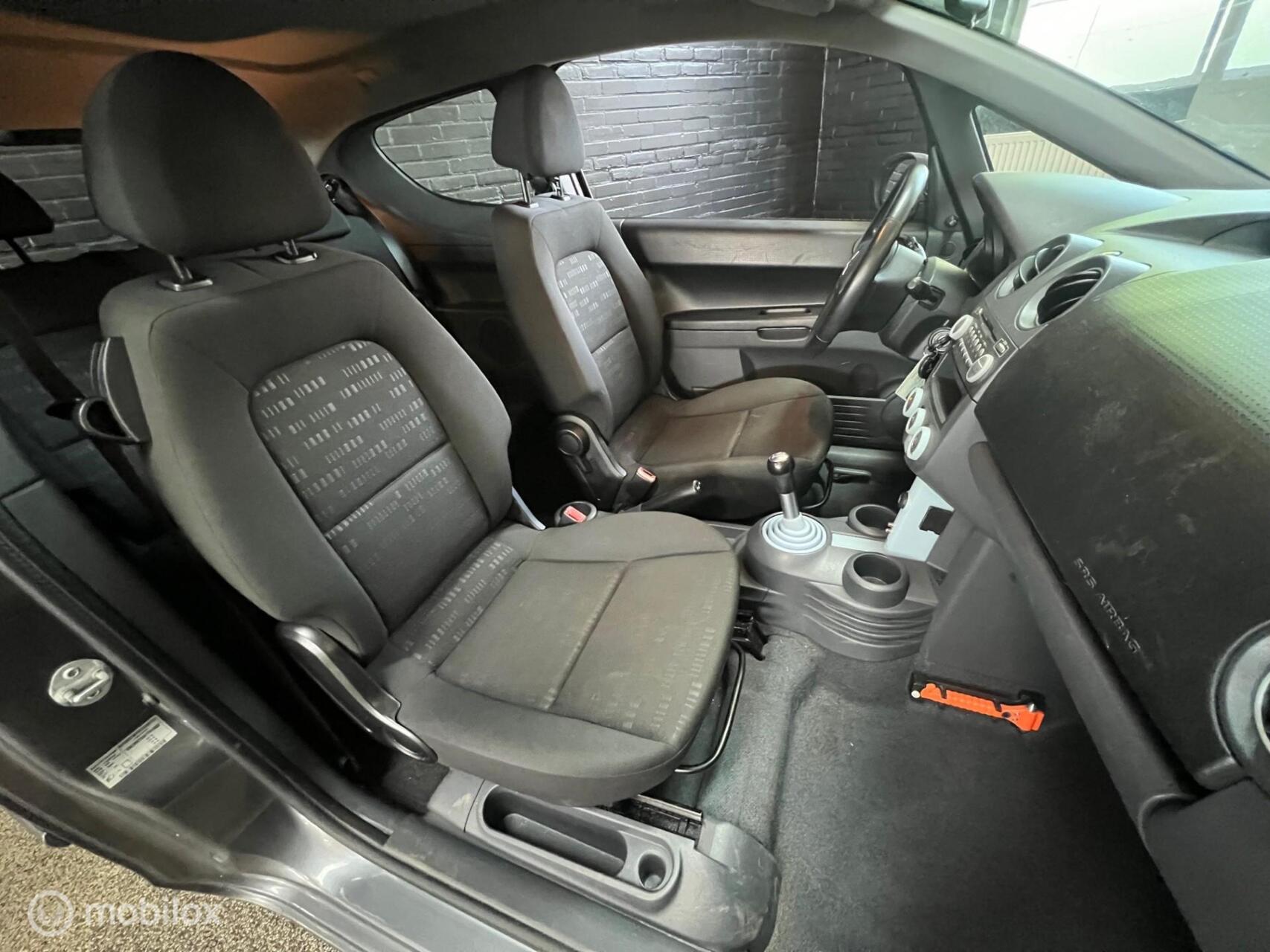 Foto van Mitsubishi Mitsubishi Colt