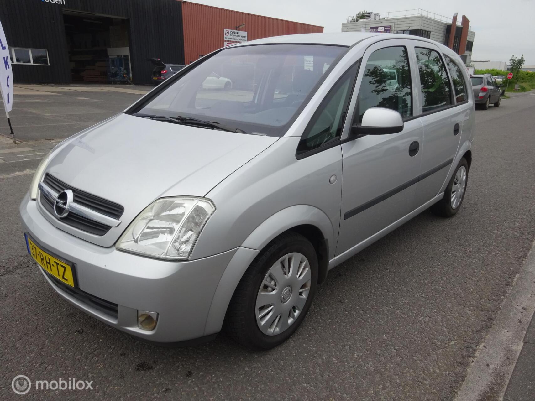 Opel Meriva-a 1.6-16V Enjoy 2005 - voorkant