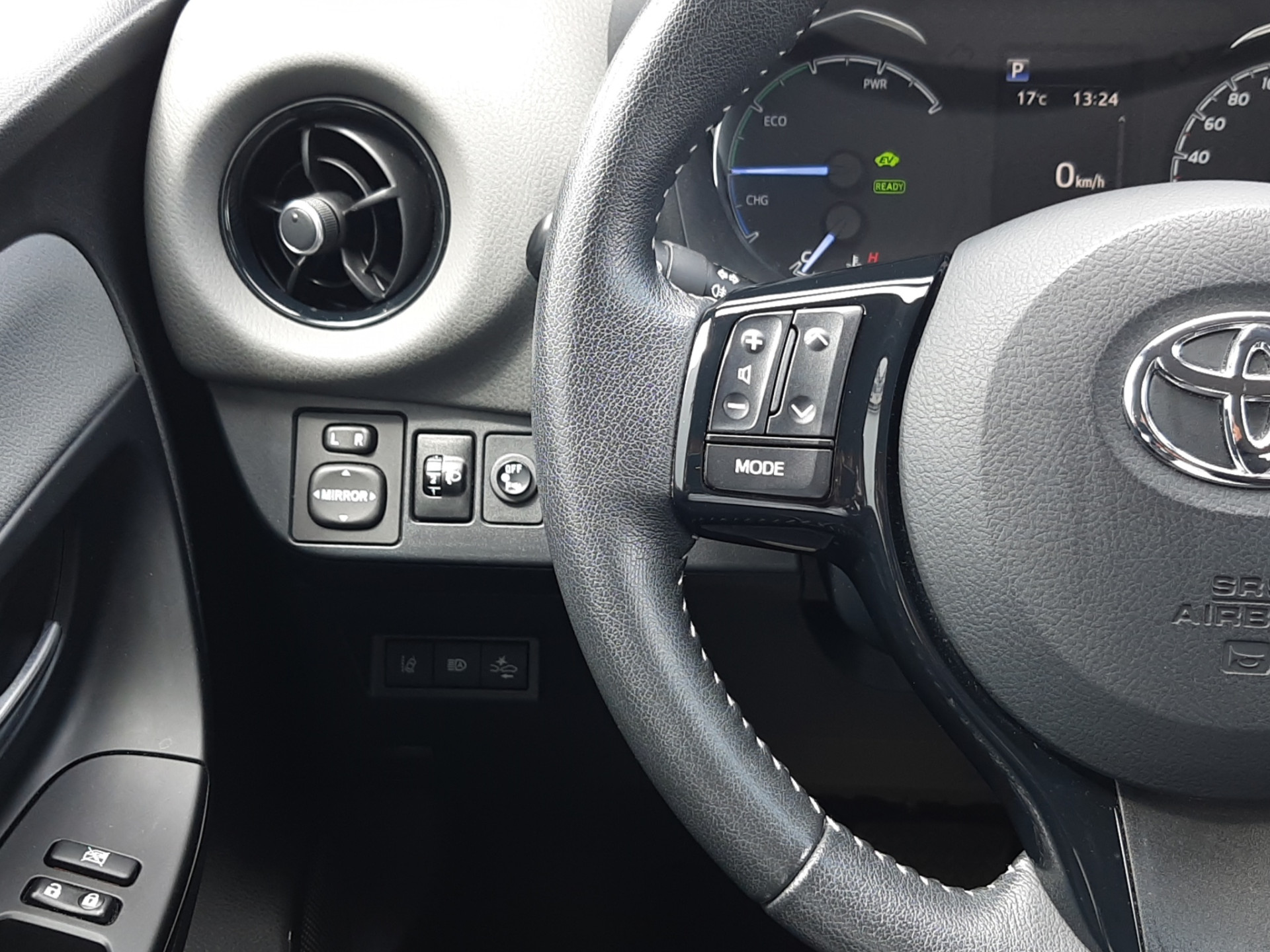 Foto van Toyota Toyota Yaris Hybrid