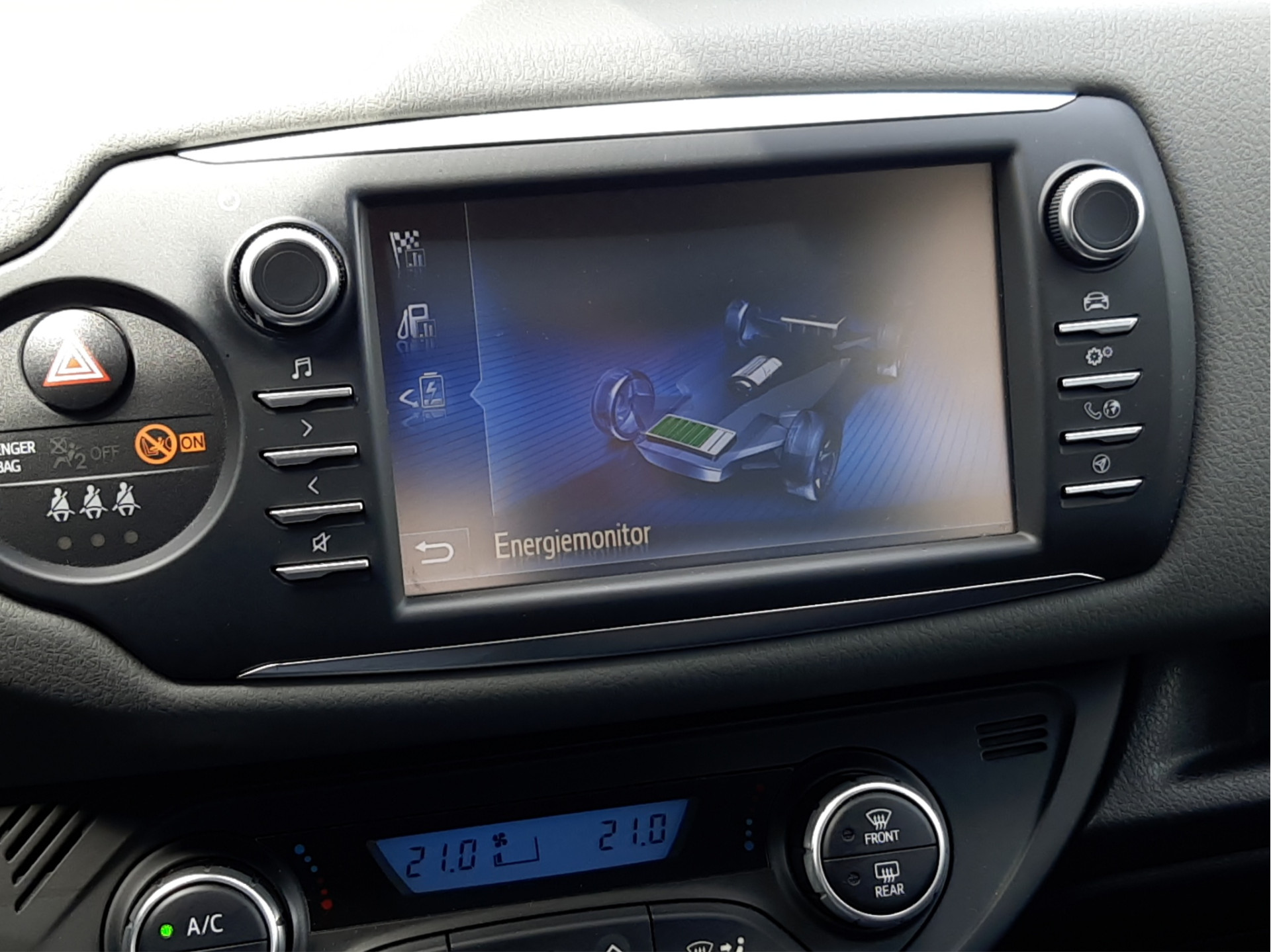 Foto van Toyota Toyota Yaris Hybrid