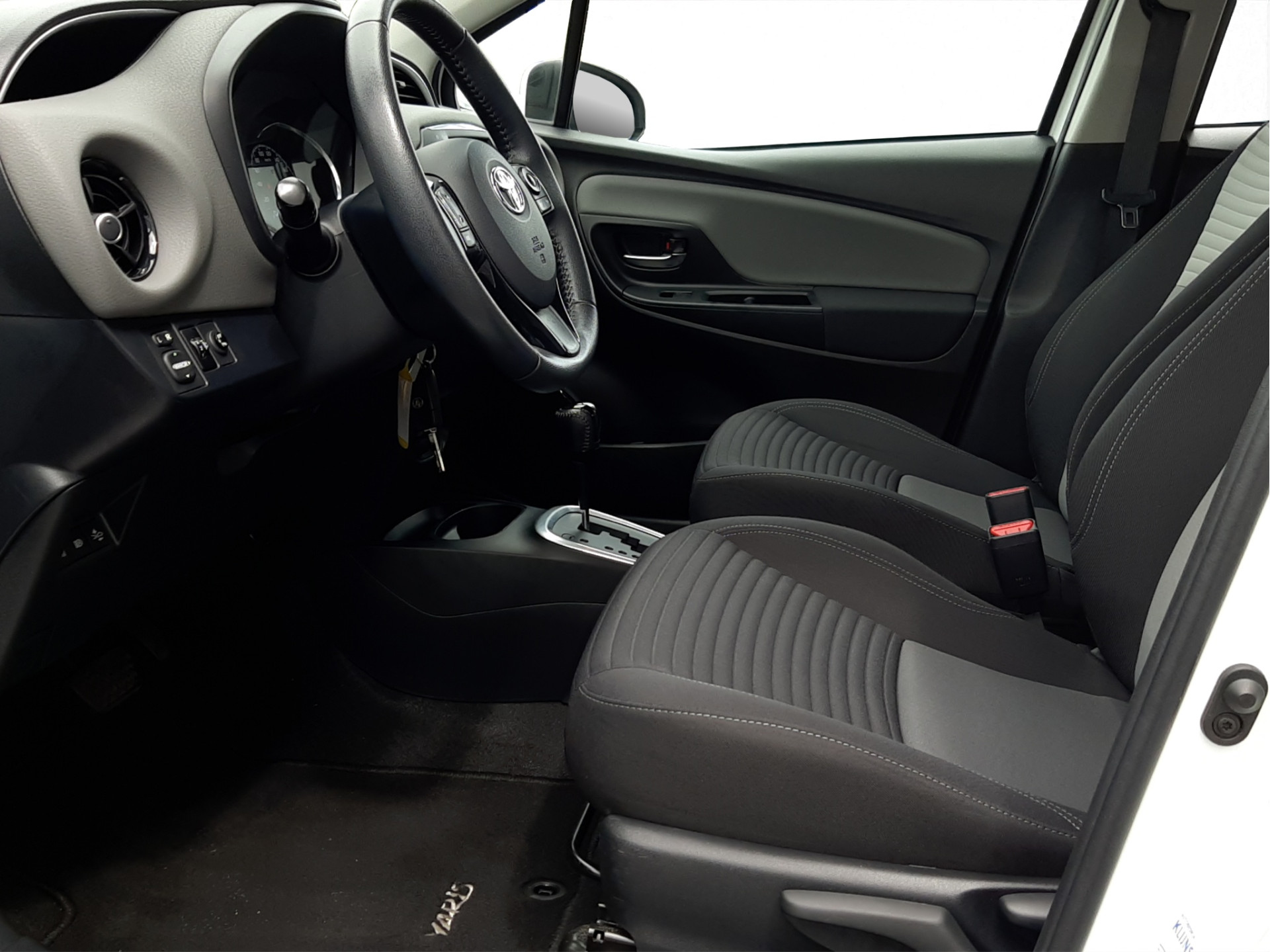 Foto van Toyota Toyota Yaris Hybrid