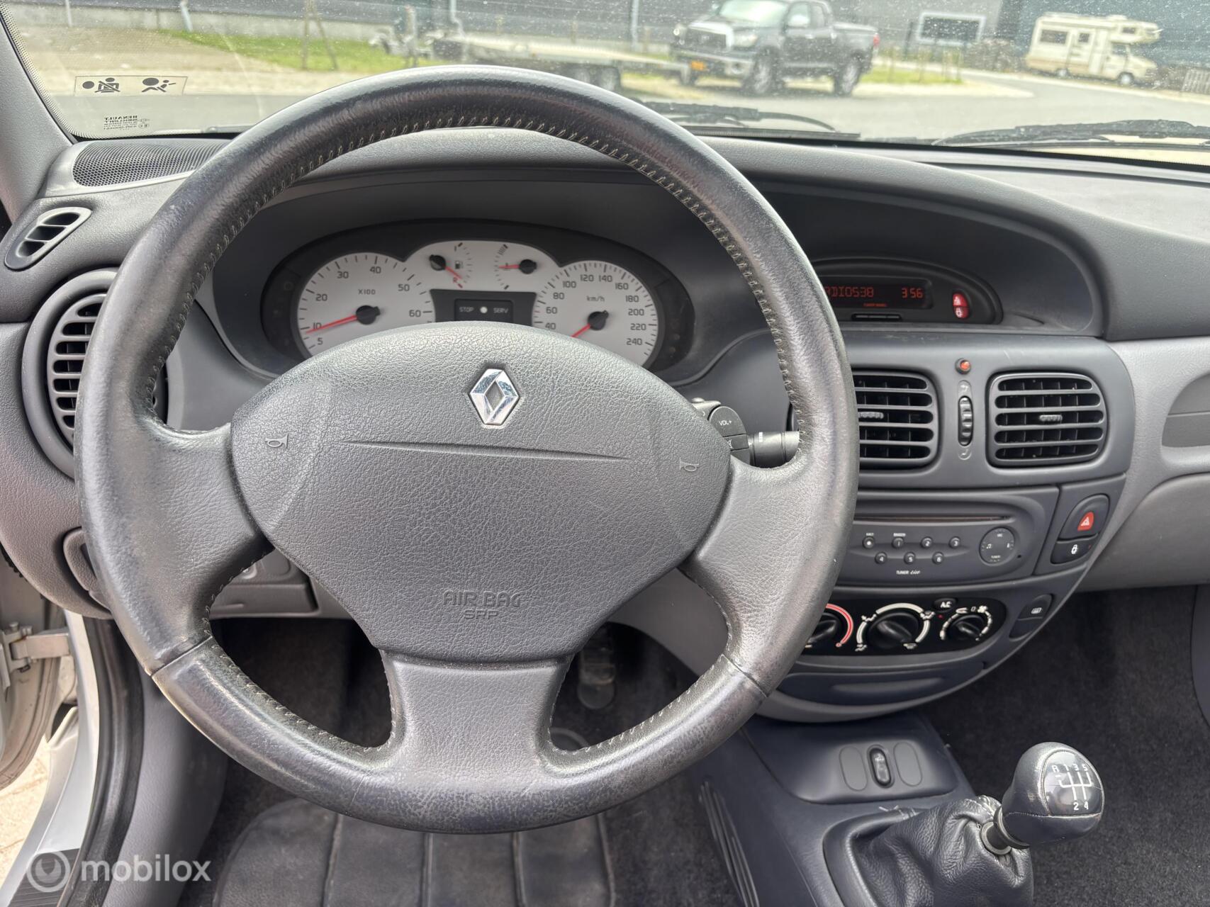 Foto van Renault Megane Cabriolet