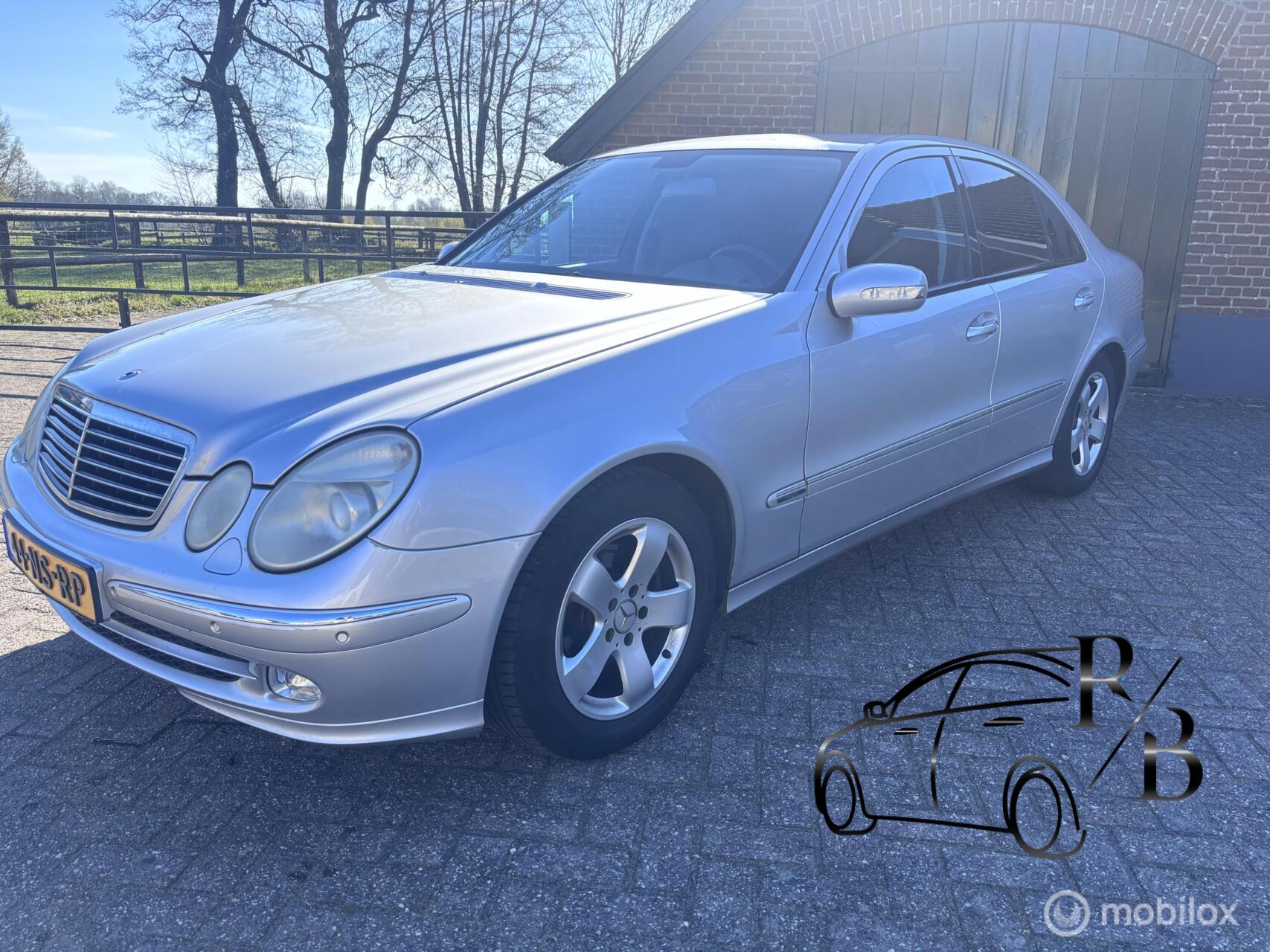 Mercedes-Benz E 320 320 Avantgarde EXPORTKOOPJE !!!!!! 2004 - voorkant