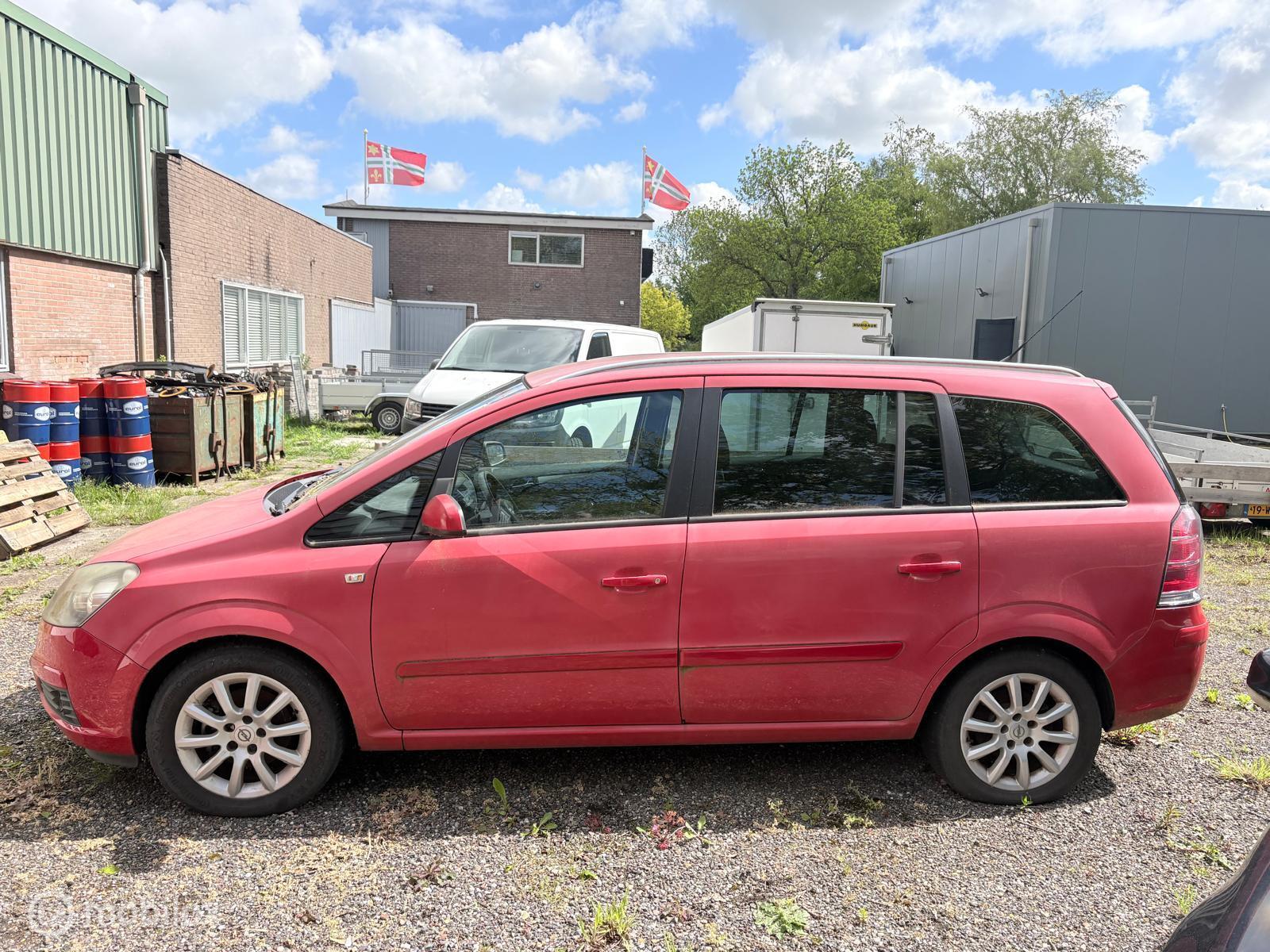 Foto van Opel Zafira