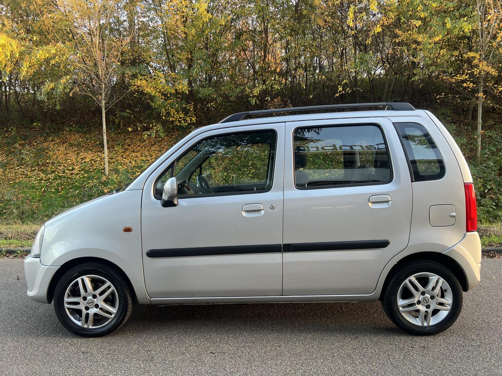 Foto van Opel Agila