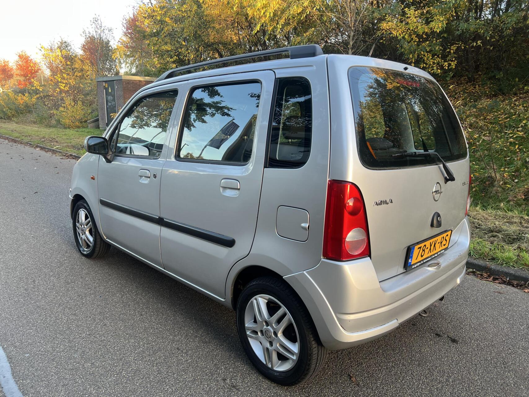 Foto van Opel Agila
