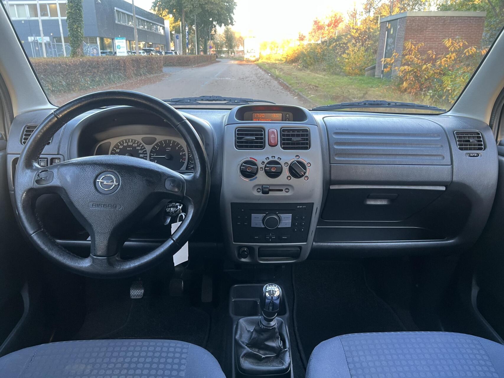 Foto van Opel Agila
