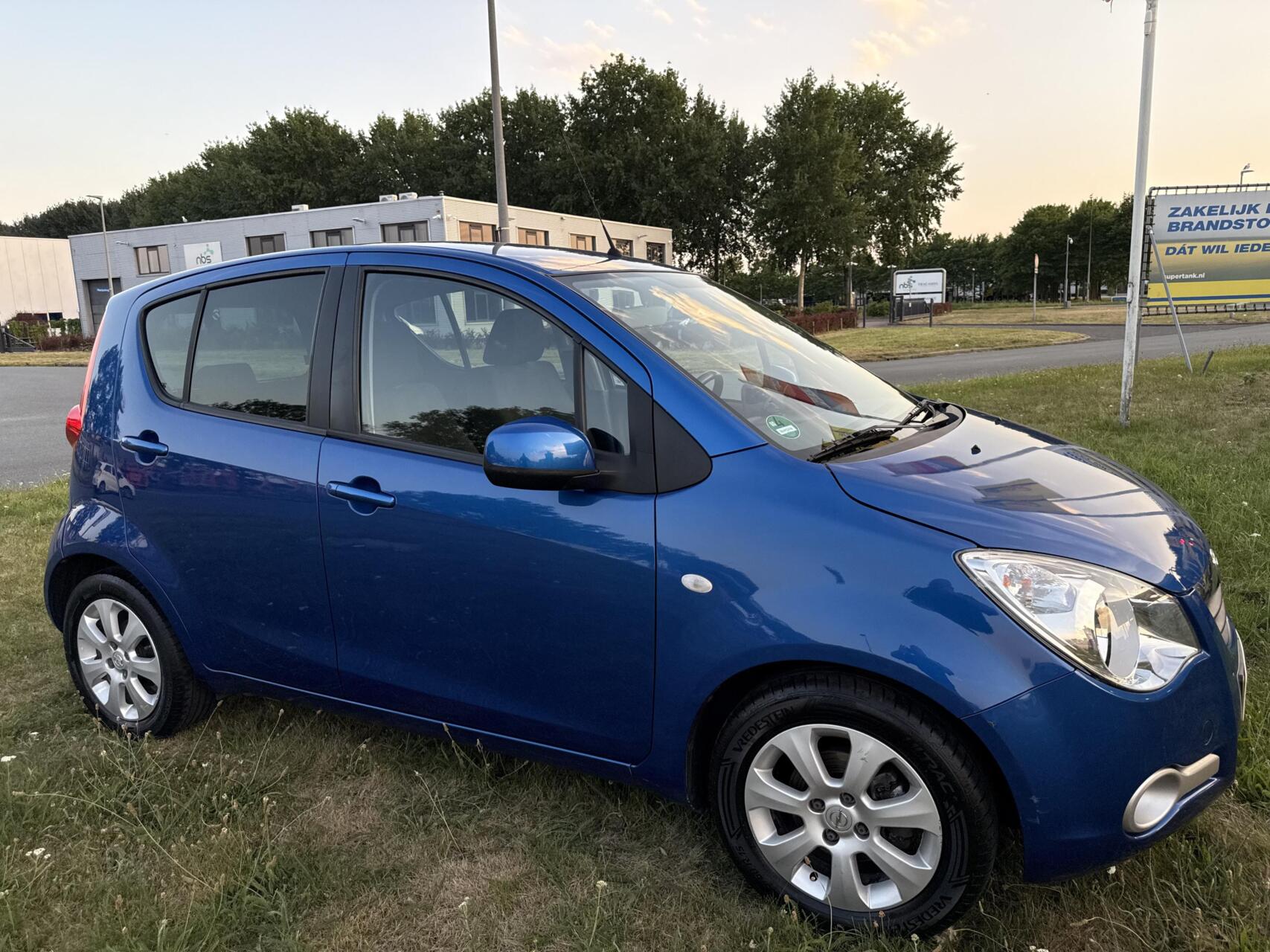 Foto van Opel Agila