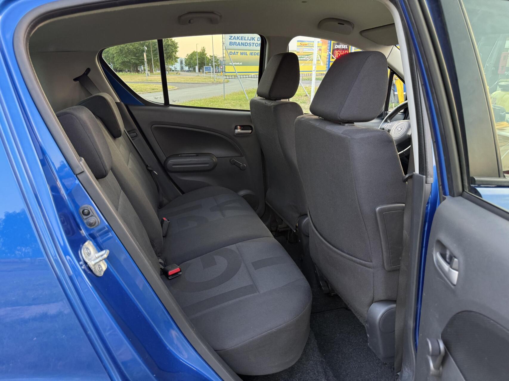 Foto van Opel Agila