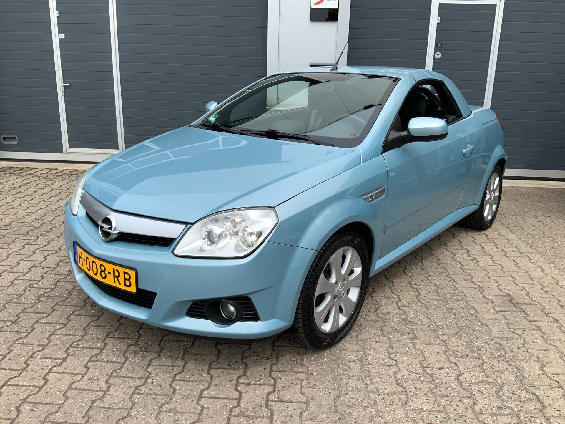 Foto van Opel Tigra