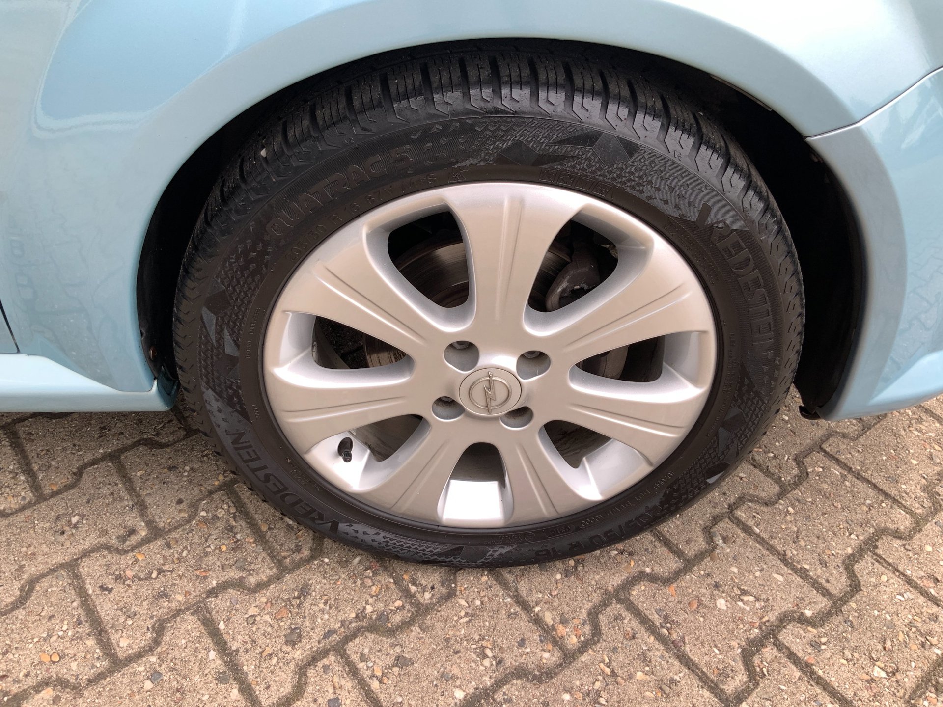 Foto van Opel Tigra
