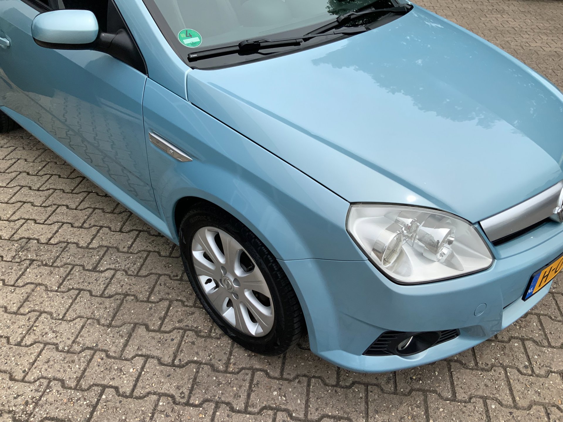 Foto van Opel Tigra
