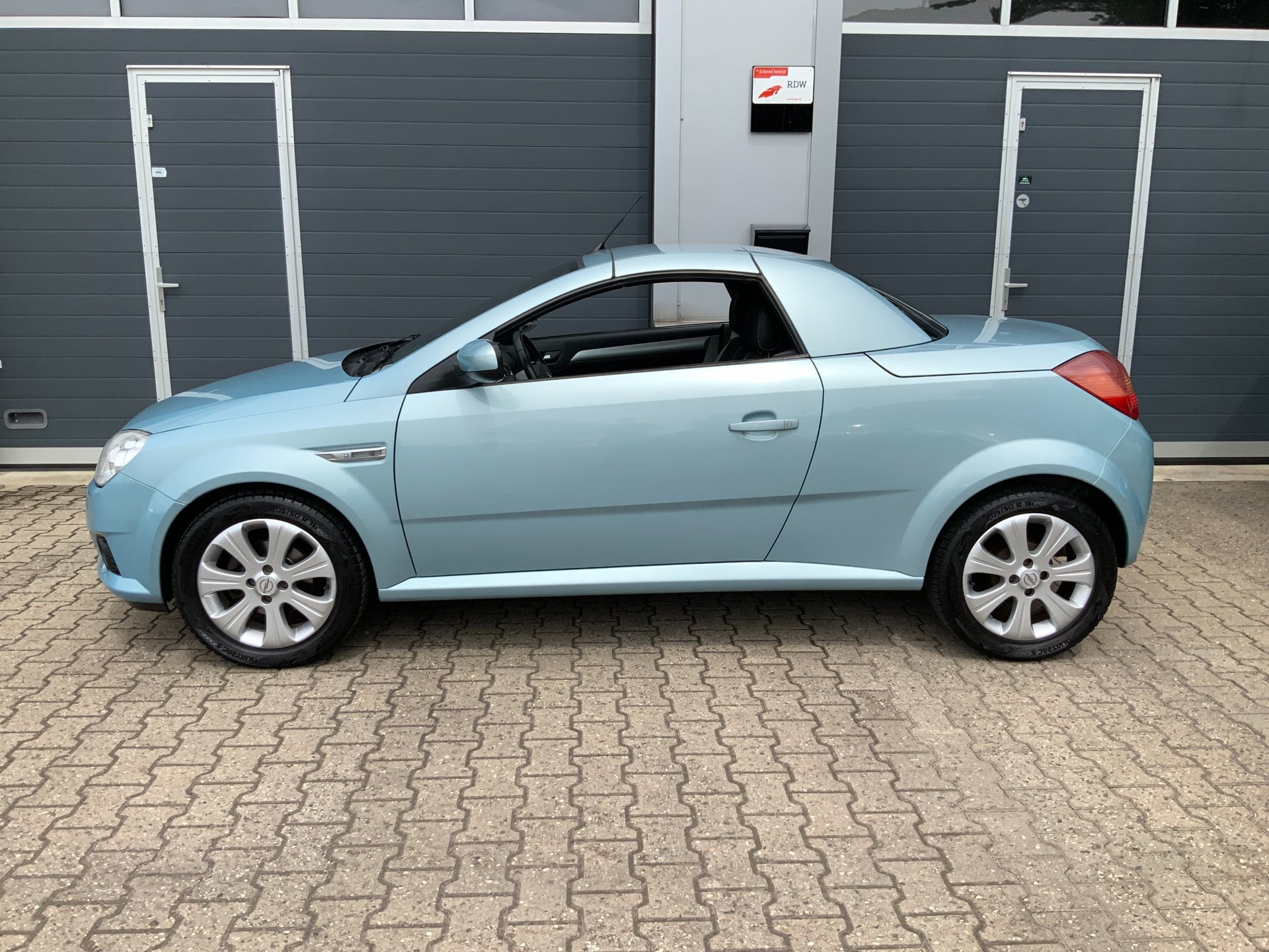 Foto van Opel Tigra