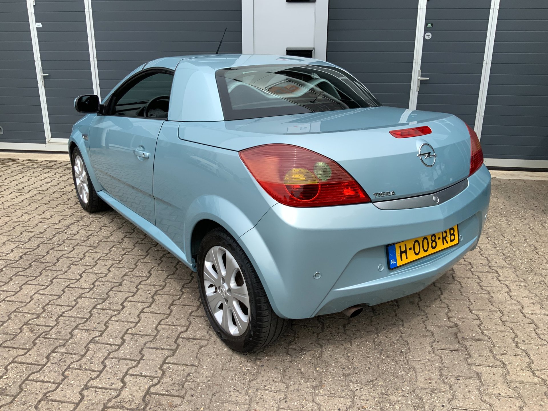 Foto van Opel Tigra