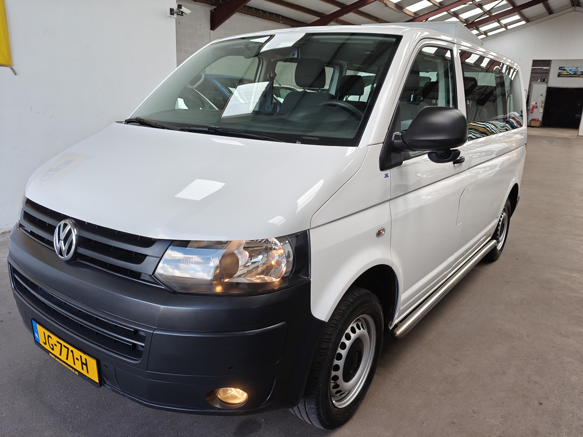 Foto van VOLKSWAGEN KOMBI