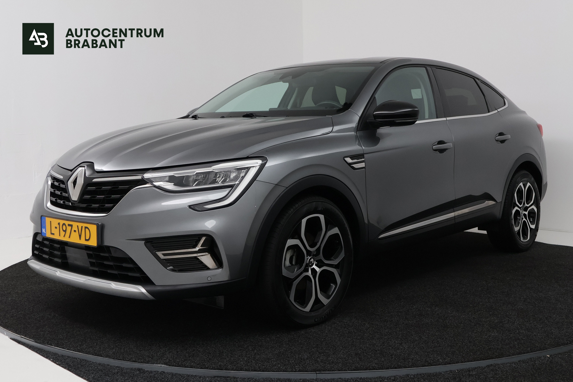 Foto van RENAULT ARKANA E-TECH / MEGANE CONQUEST E-TECH (*)