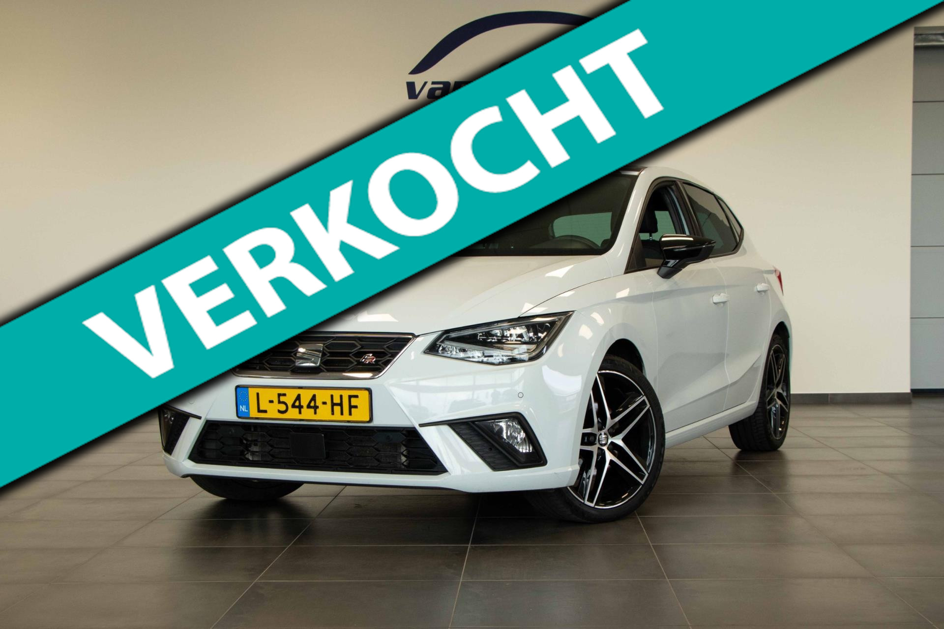Seat Ibiza 1.0 TSI FR Business Intense Plus| Navi| Cruise| Licht Metaal | Pano Dak| Let op 110 PK 2021 - voorkant