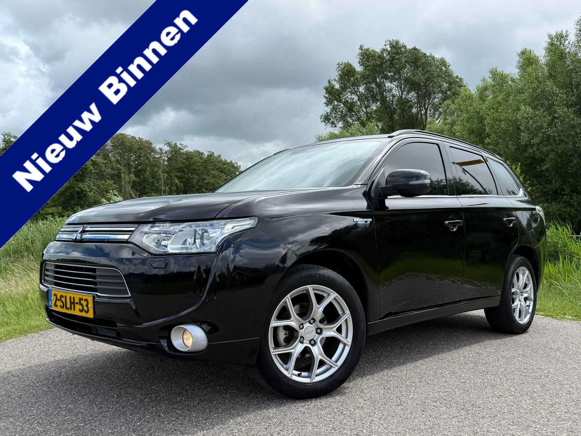 Foto van MITSUBISHI MITSUBISHI OUTLANDER
