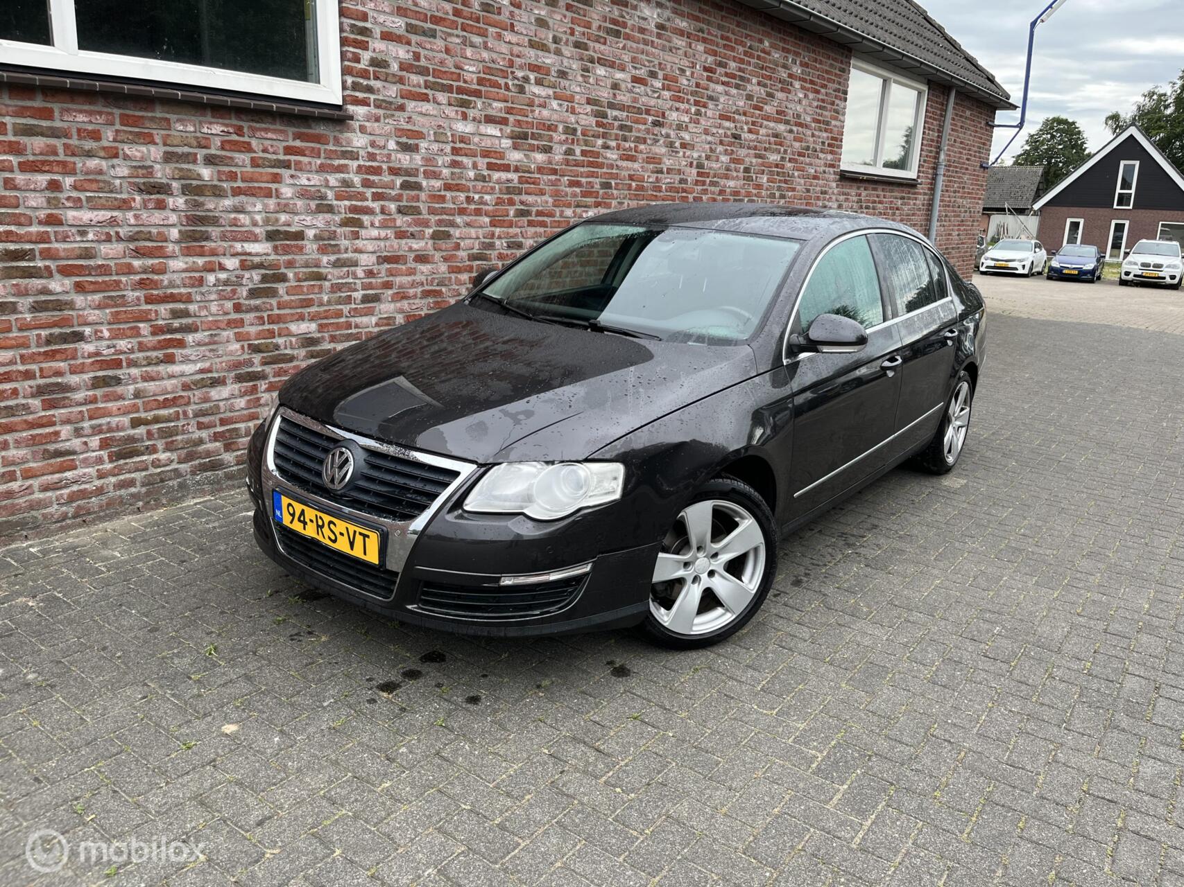 Volkswagen Passat 1.6 FSI Sportline 2005 - voorkant
