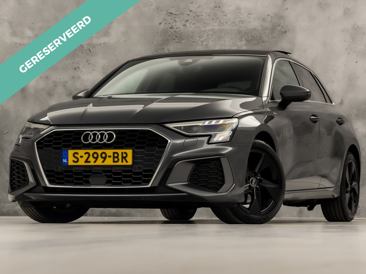 Audi A3 Sportback 30 TFSI S-Line Sport 2023 - voorkant