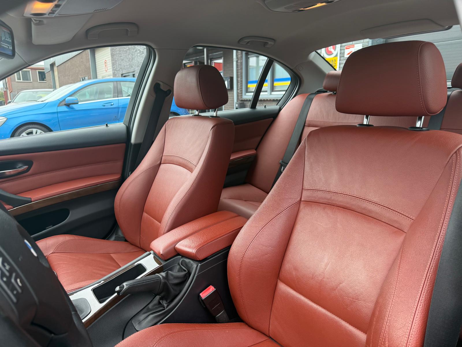 Foto van BMW 325i