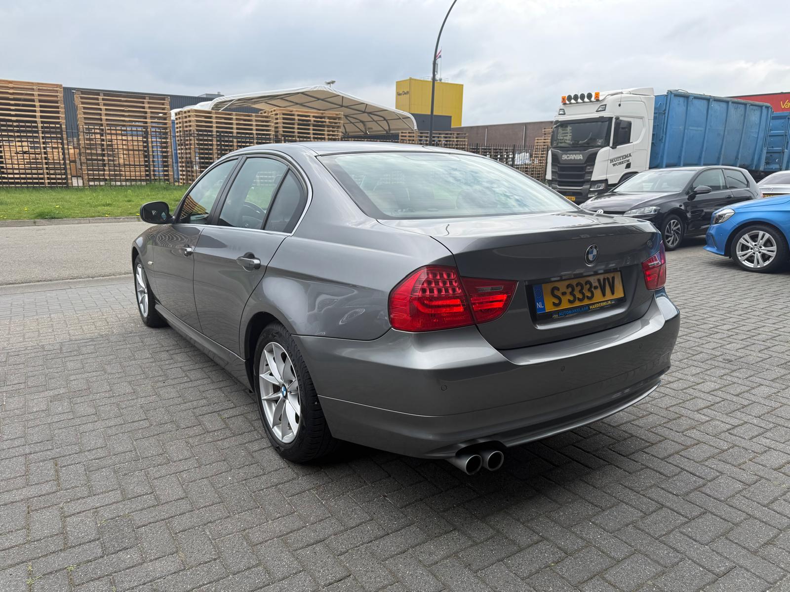 Foto van BMW 325i