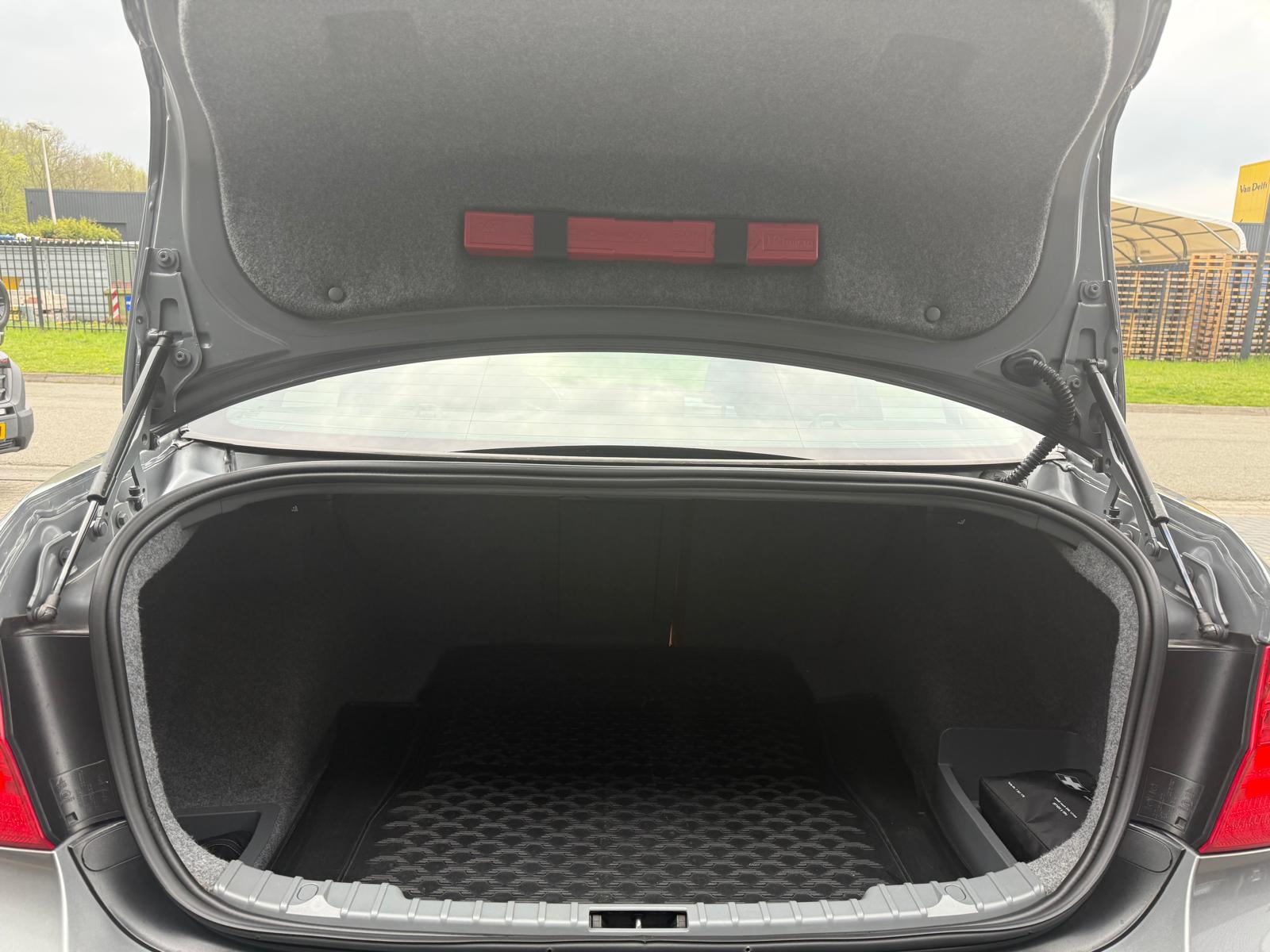Foto van BMW 325i