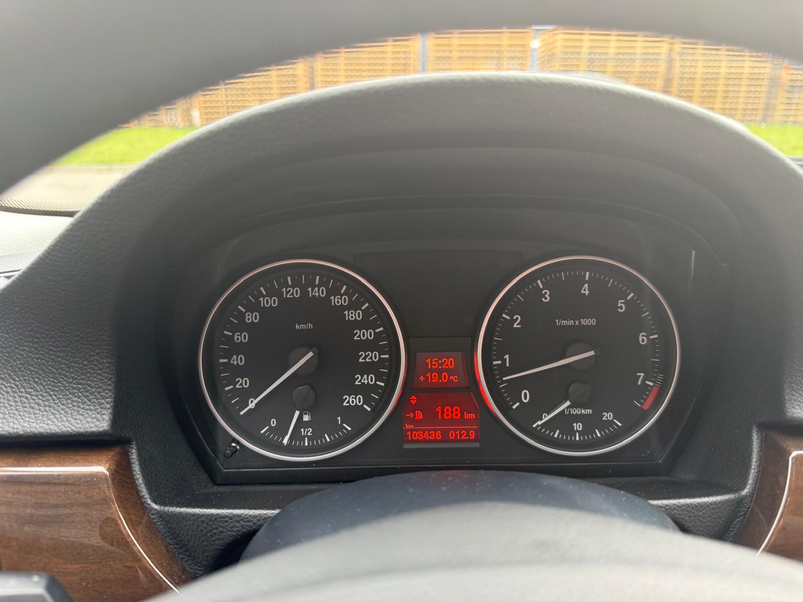 Foto van BMW 325i
