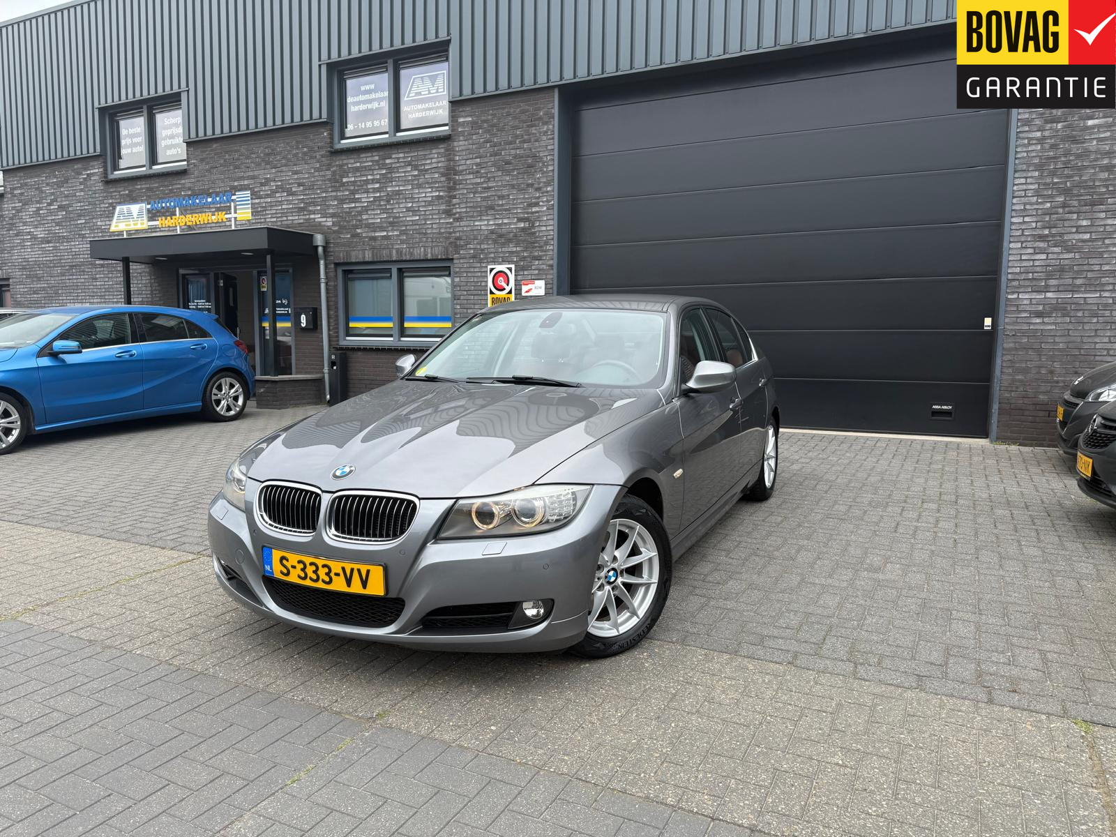 BMW 325i 325i High Executive 2010 - voorkant