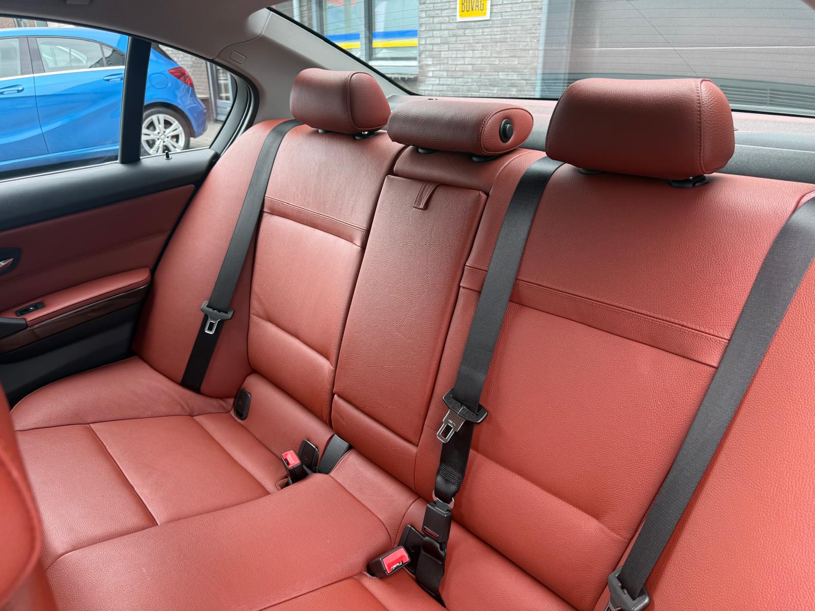 Foto van BMW 325i