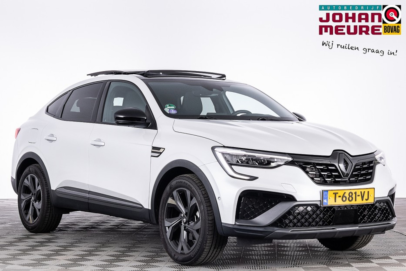 Foto van RENAULT ARKANA E-TECH