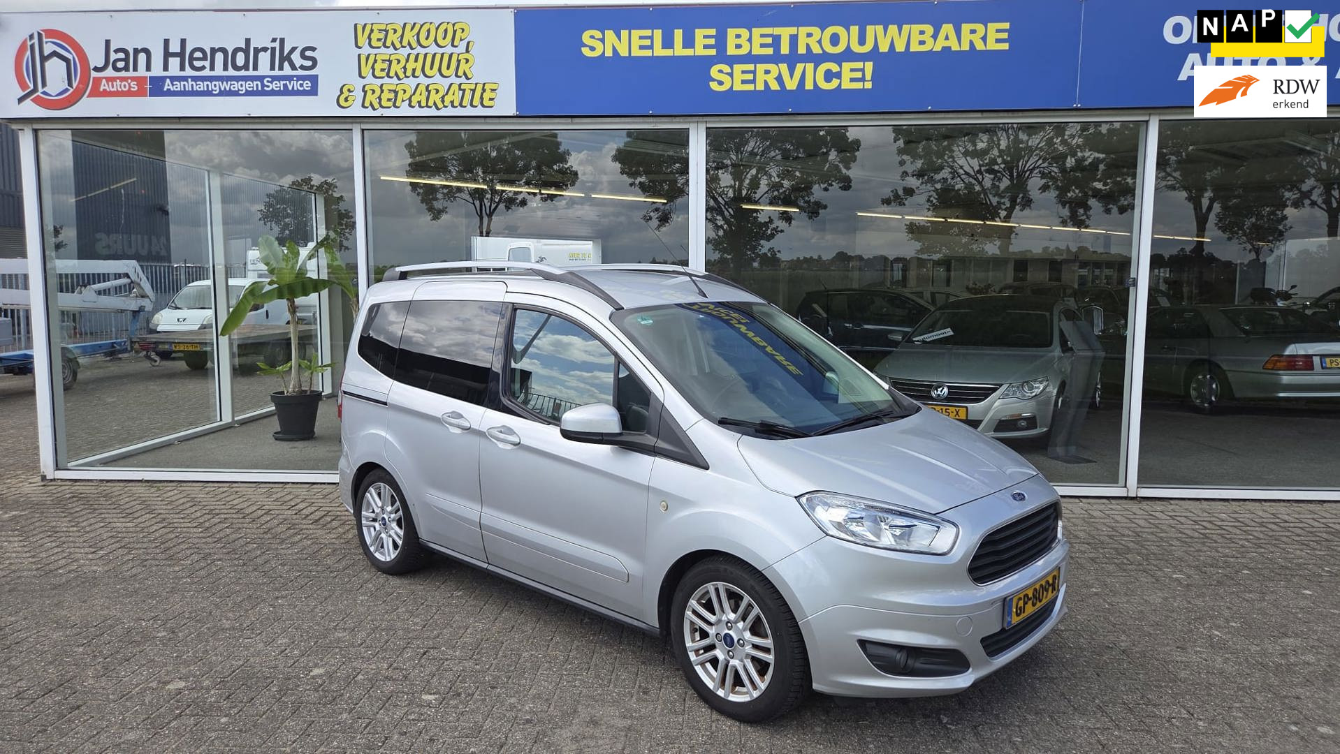 Foto van FORD TOURNEO COURIER